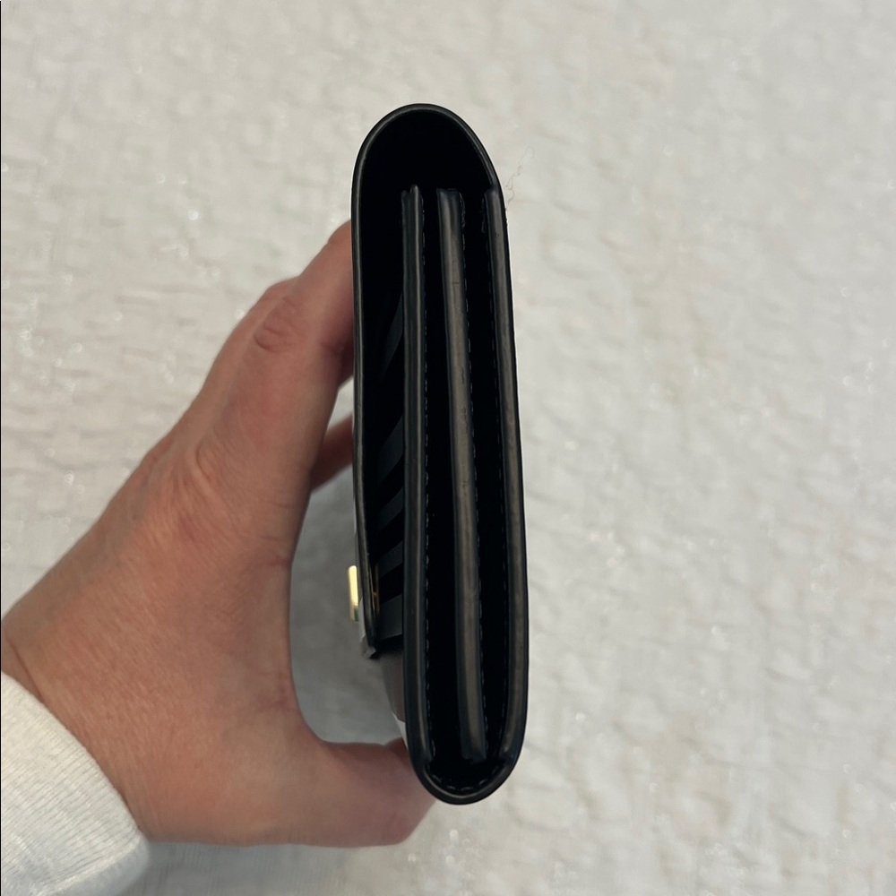 KATE SPADE STRIPED LEATHER WALLET BLACK & WHITE - Picture 3 of 16